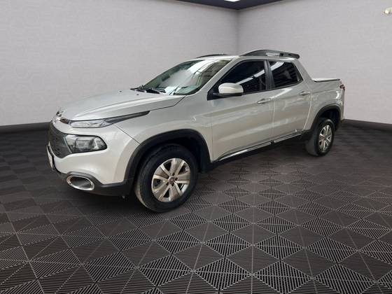 FIAT TORO 1.8 16V EVO FLEX FREEDOM AT6 FIAT TORO 1.8 16V EVO FLEX FREEDOM AT6